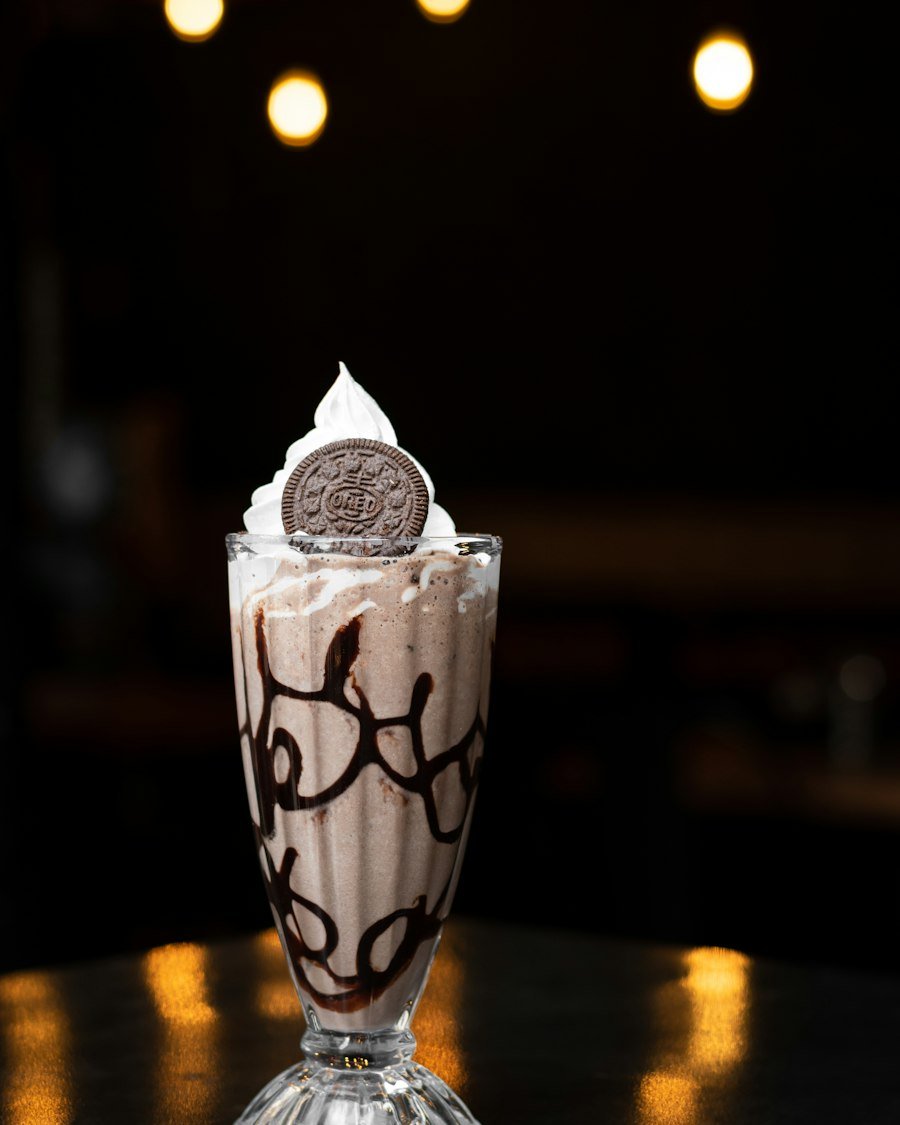 Batido con nata y galleta